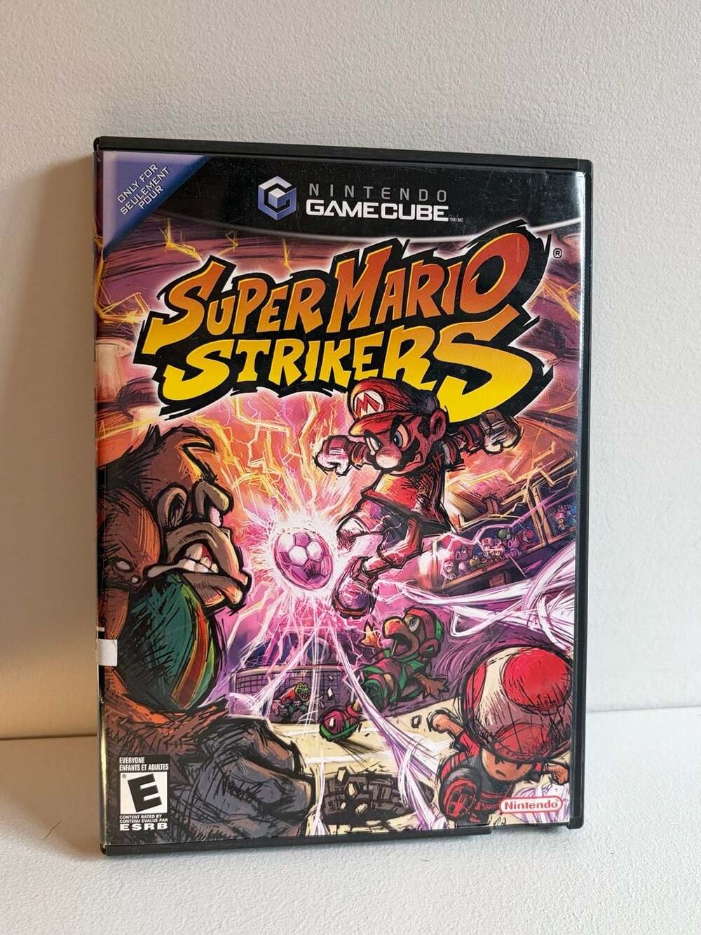 Super Mario Strikers - Nintendo GameCube Complete With Manual